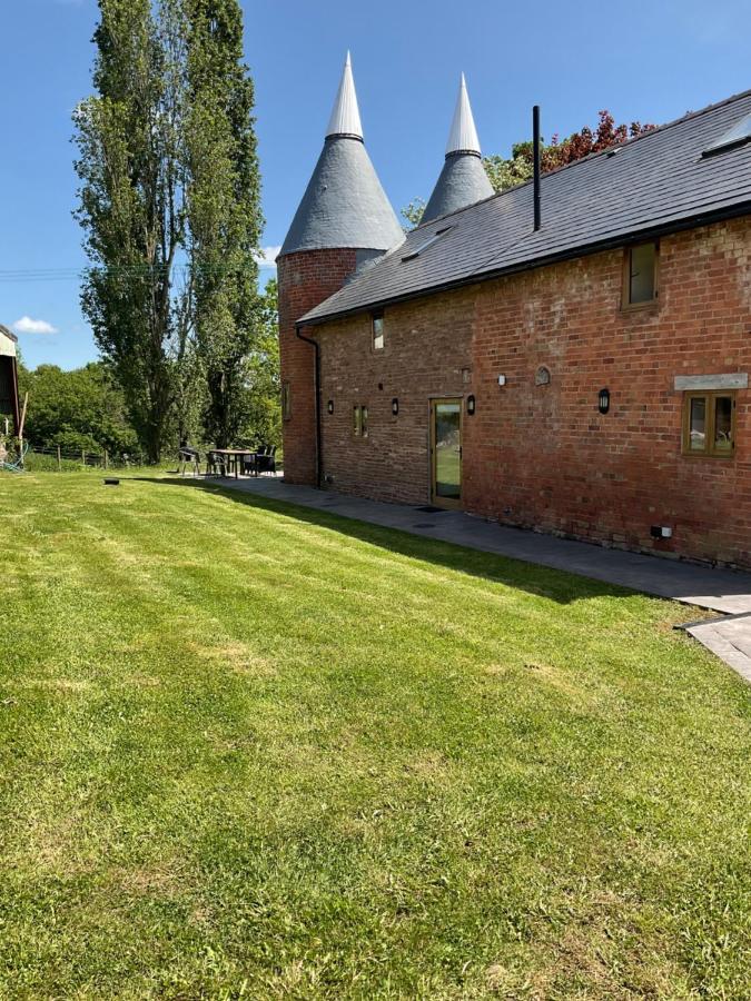 The Hophouse Villa Hereford Bagian luar foto